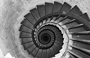 PATTERNITY_SPIRALLING-STAIRS_christopher-wrens-monument